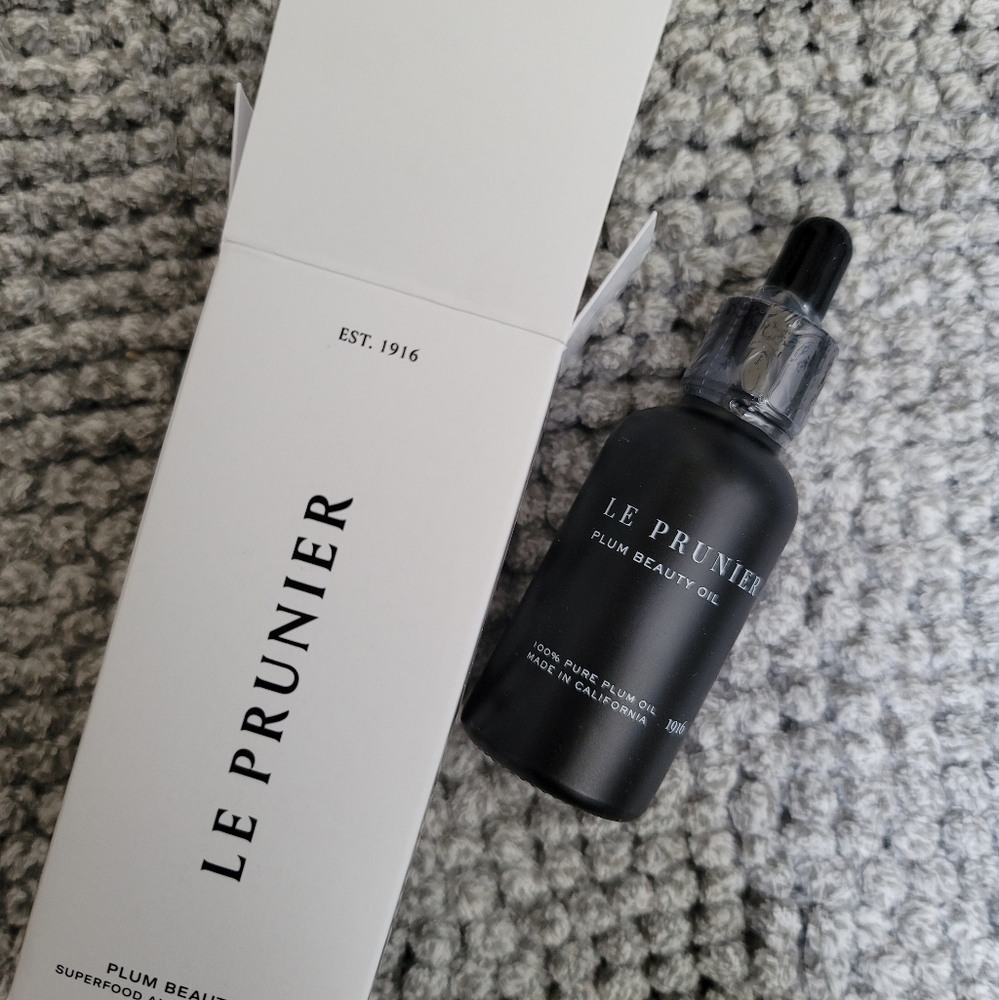 Le Prunier Plum oil- sealed